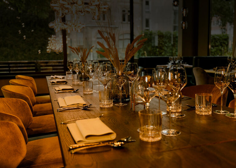 St.ribs In Bonn - Restaurant & Bar saintribs.com